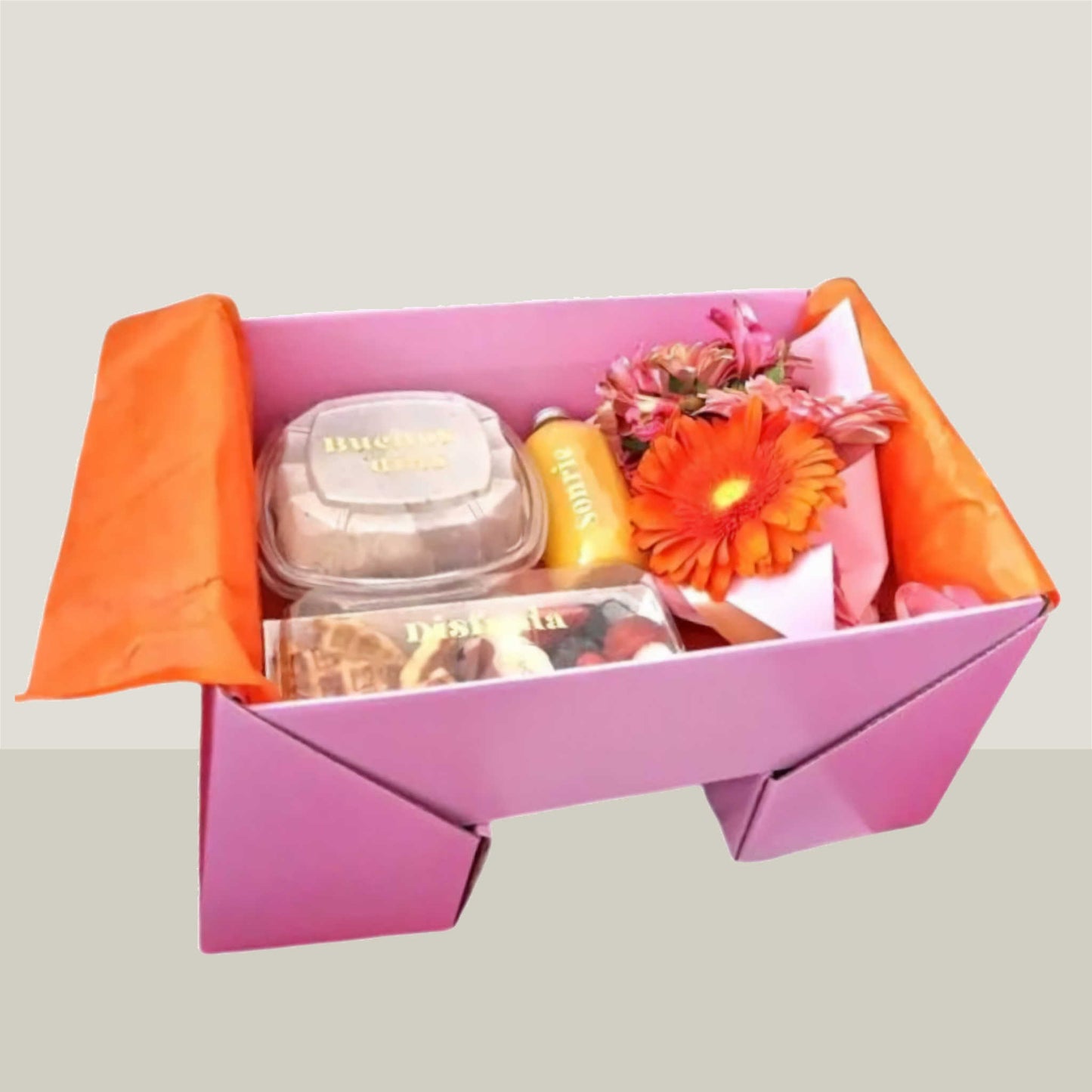 Desayuno a Domicilio con Chilaquiles y Gerberas de Colores en CD Juárez